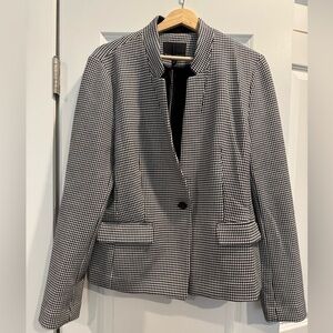 Banana Republic Black and White Houndstooth Blazer